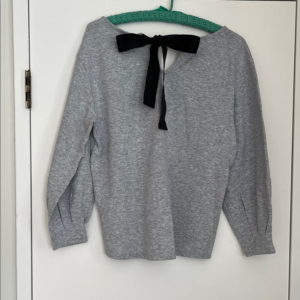 Halogen Heather Gray V-Neck Knit Top